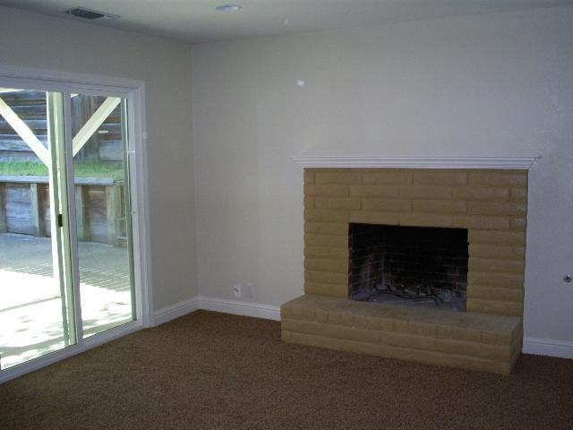 340 Circuit Dr - Photo 2 of 9