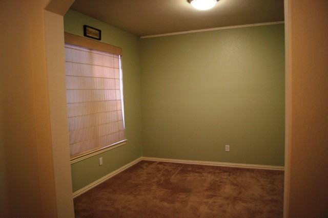 313 Calvary Dr - Photo 2 of 11