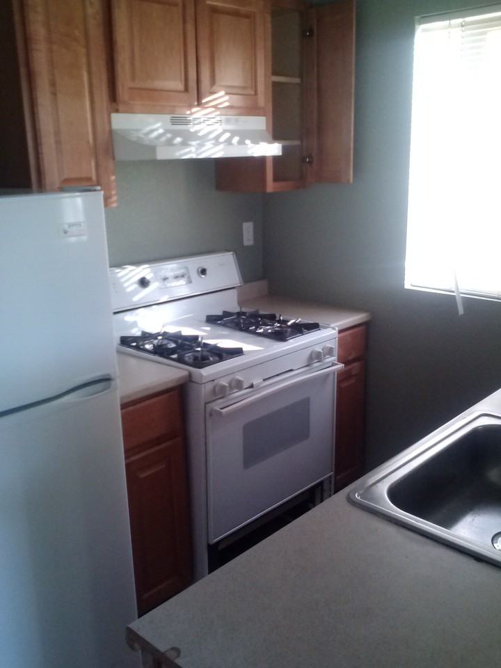 2731 Wah Ave - Photo 3 of 8