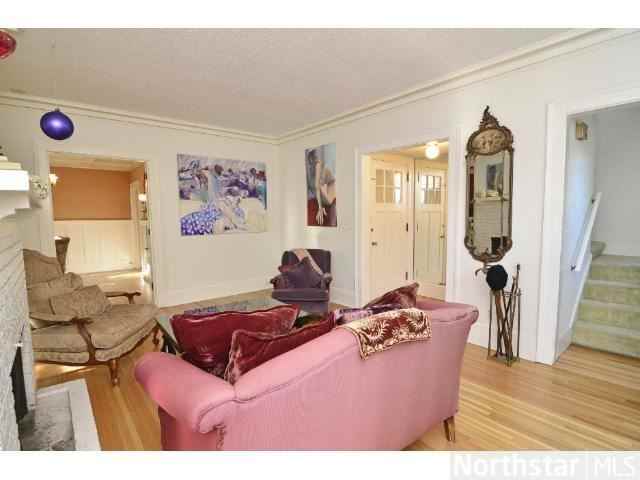 1222 Douglas Ave - Photo 3 of 14