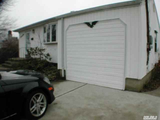 21 Wavecrest Ave - Photo 2 of 10