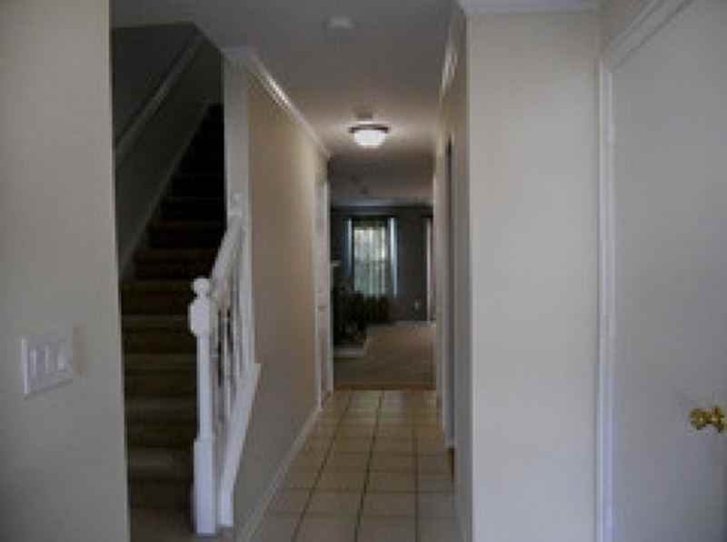 9 Gerald Ct - Photo 2 of 12