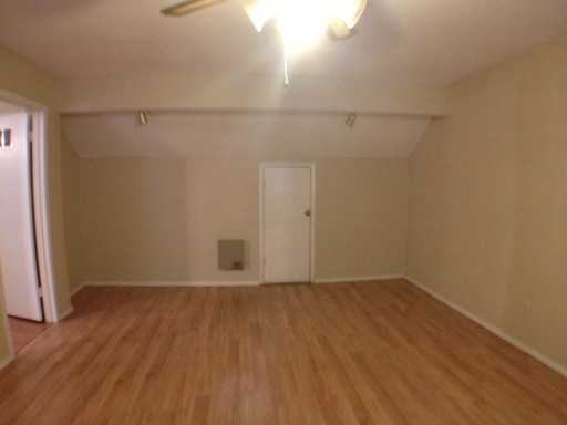 7609 Hovenkamp Ave - Photo 3 of 20