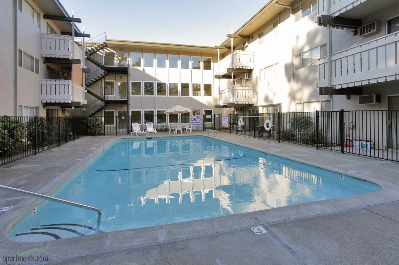 Diablo Villa Apartments - Photo 2 of 15