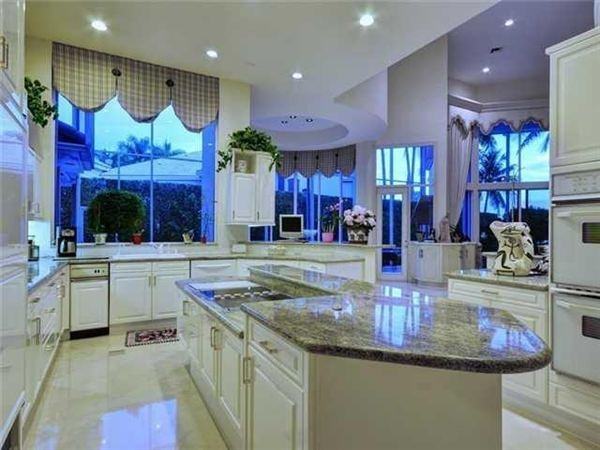 7312 Ballantrae Ct - Photo 3 of 6