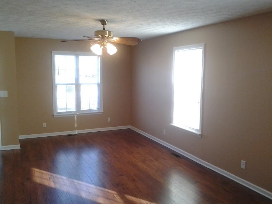 408 Hamlett Dr - Photo 2 of 6