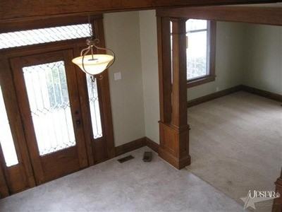 723 Kinnaird Ave - Photo 2 of 9