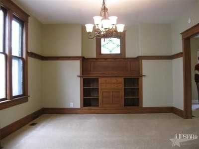 723 Kinnaird Ave - Photo 3 of 9