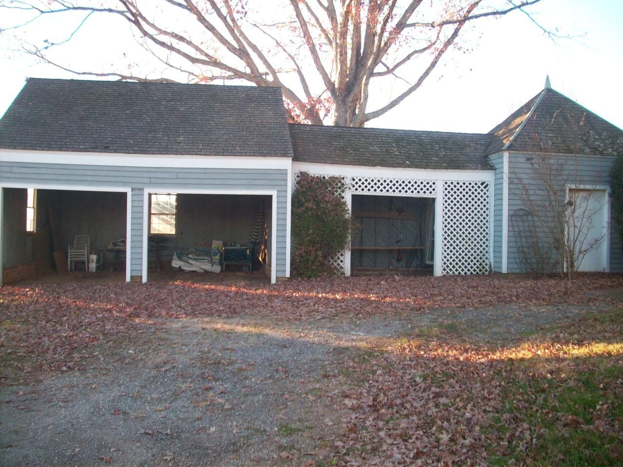 10000 Corbin Ln - Photo 3 of 5