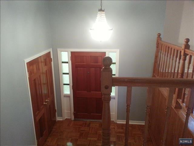 18 Van Wagoner Dr - Photo 3 of 16