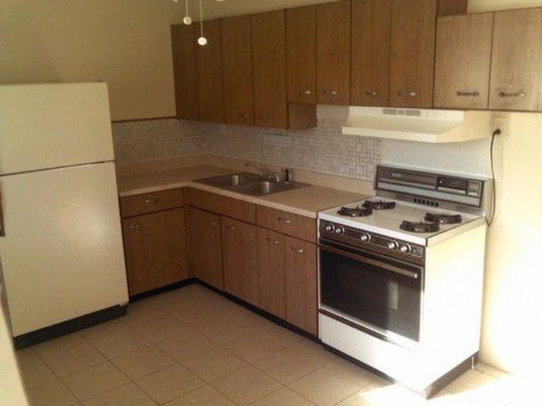 1748 Grafton Dr - Photo 3 of 4