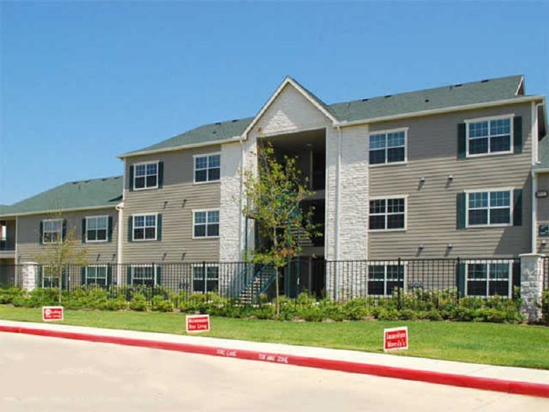 Willow Lakes Apartments - Photo 2 of 22