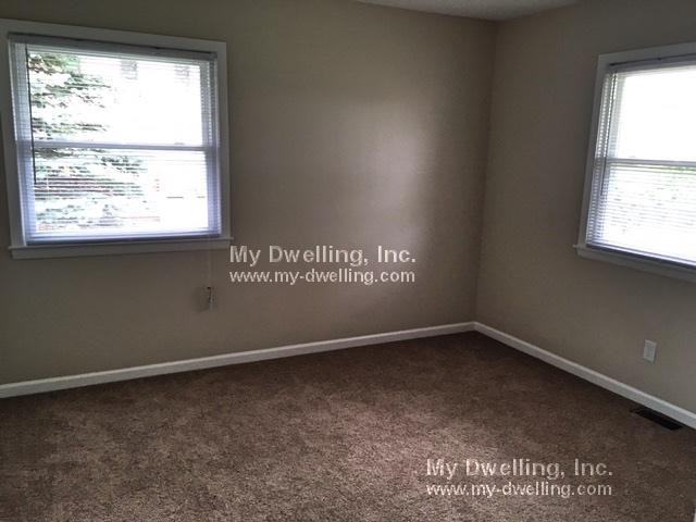 11030 N Buntrock Ave - Photo 3 of 26