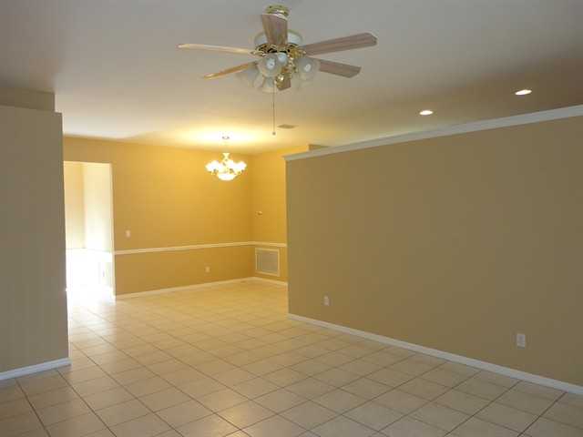 13239 Hastings Ln - Photo 2 of 20