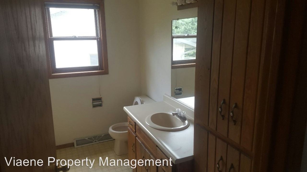 408 E Peter Ln - Photo 3 of 4