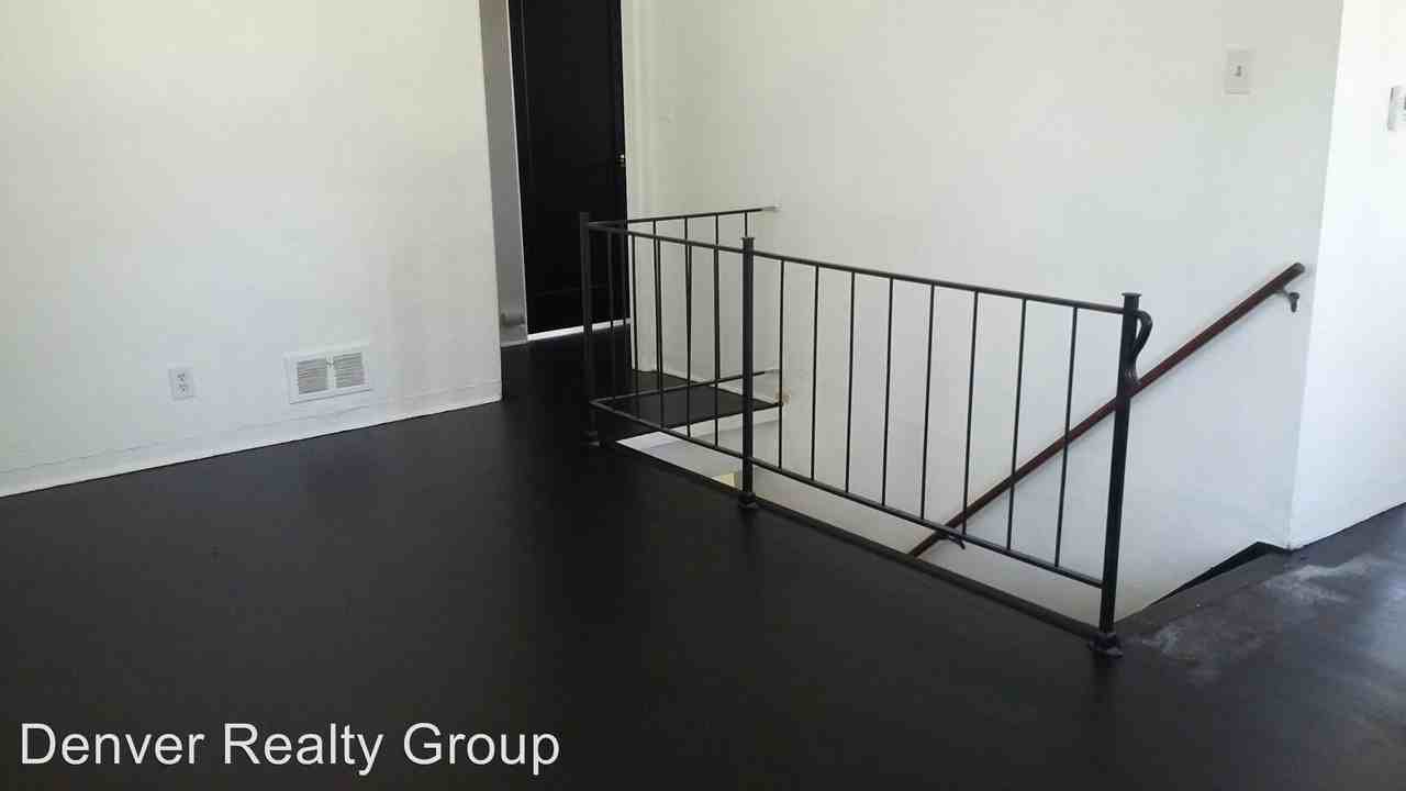 237 Lansing St - Photo 2 of 9