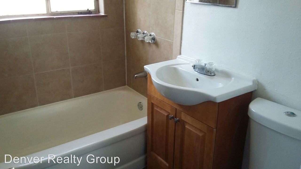 237 Lansing St - Photo 3 of 9