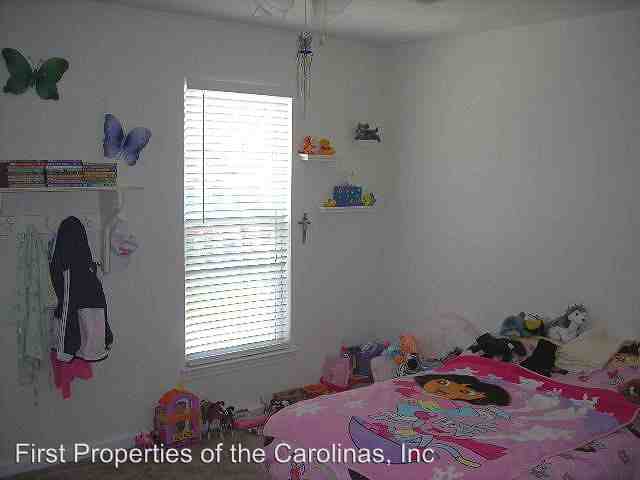 126 Autumn Falls Dr - Photo 2 of 8