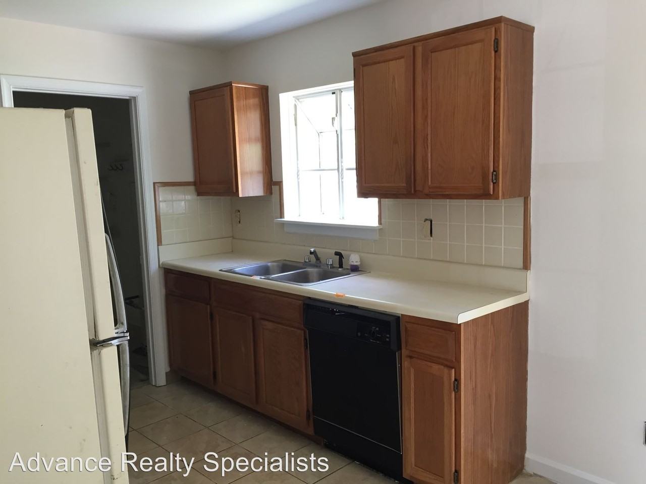 1428 Farley Ct - Photo 2 of 11
