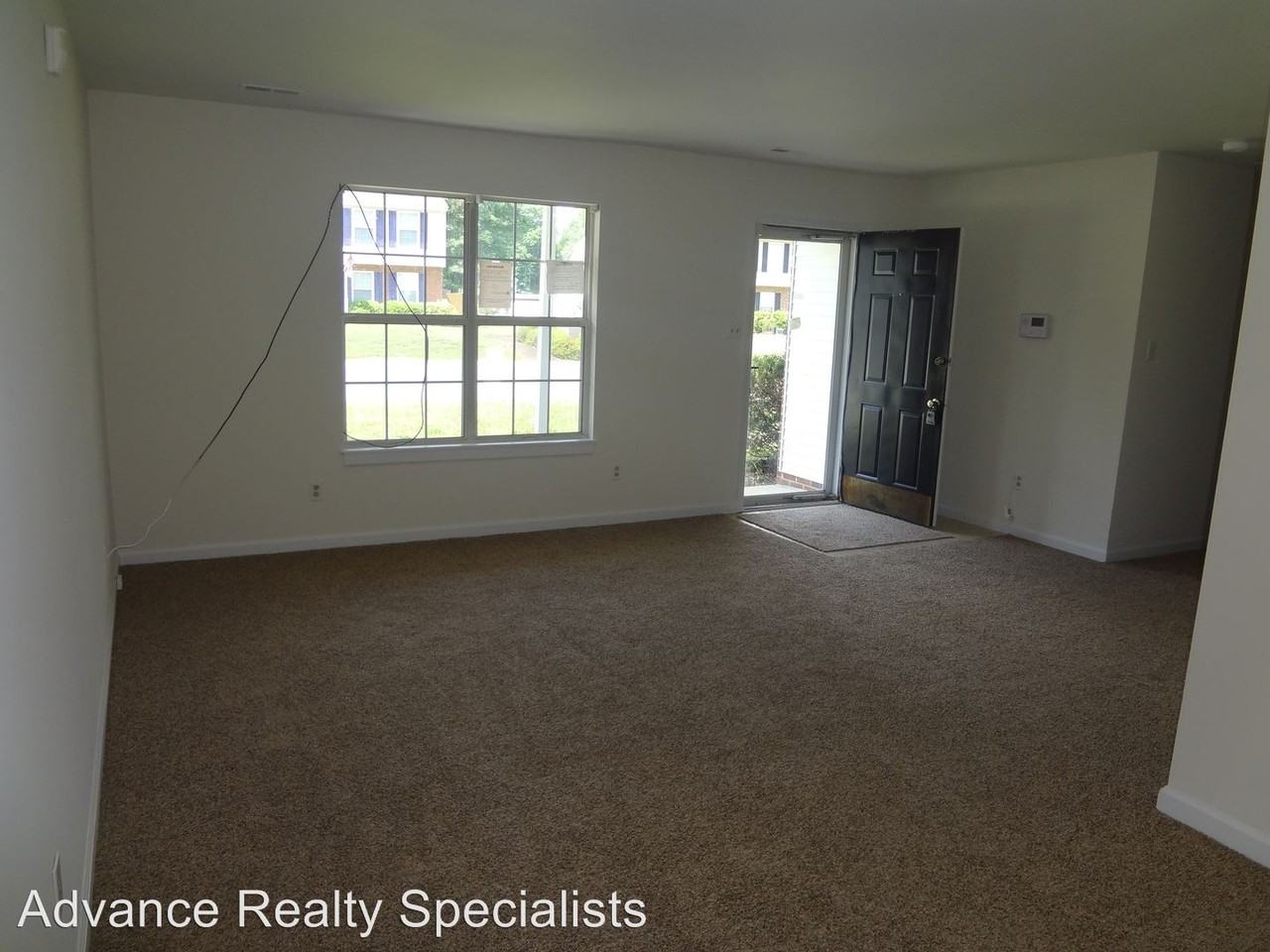 1428 Farley Ct - Photo 3 of 11