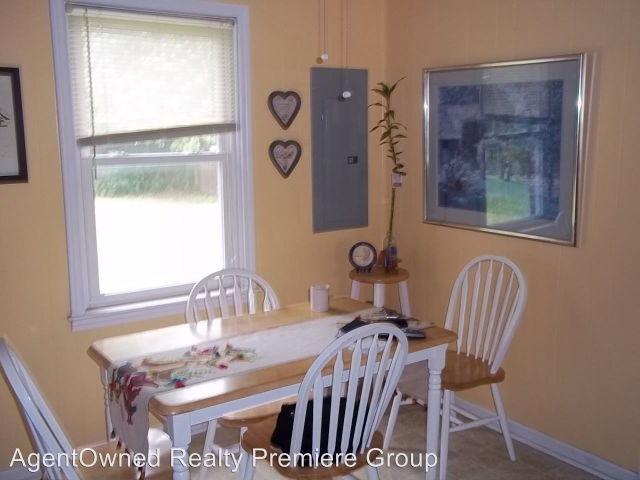 435 Mary Scott Dr - Photo 3 of 5