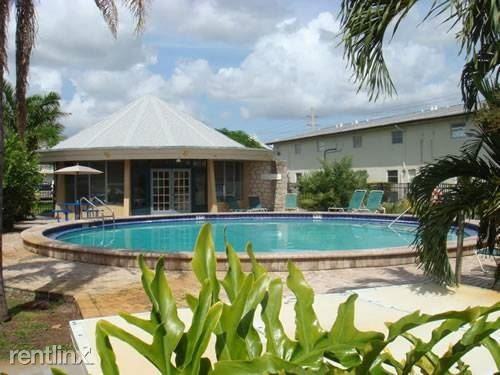 Parkcrest Apartments - Photo 3 of 5