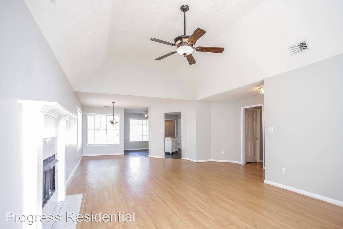 11828 Douglass St - Photo 2 of 14