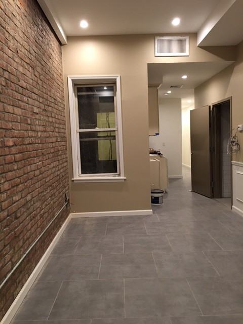 18-82 Madison Street