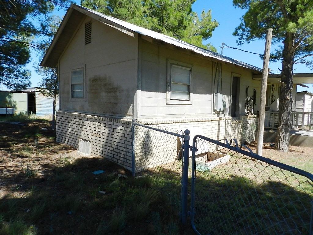 3343 N Texas St - Photo 2 of 10