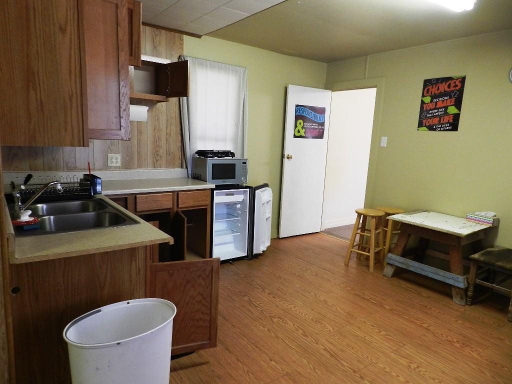 3343 N Texas St - Photo 3 of 10