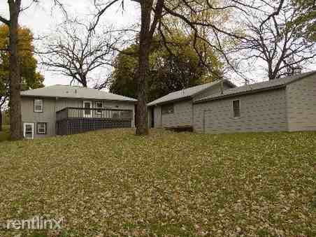 9507 Alden Rd - Photo 2 of 6