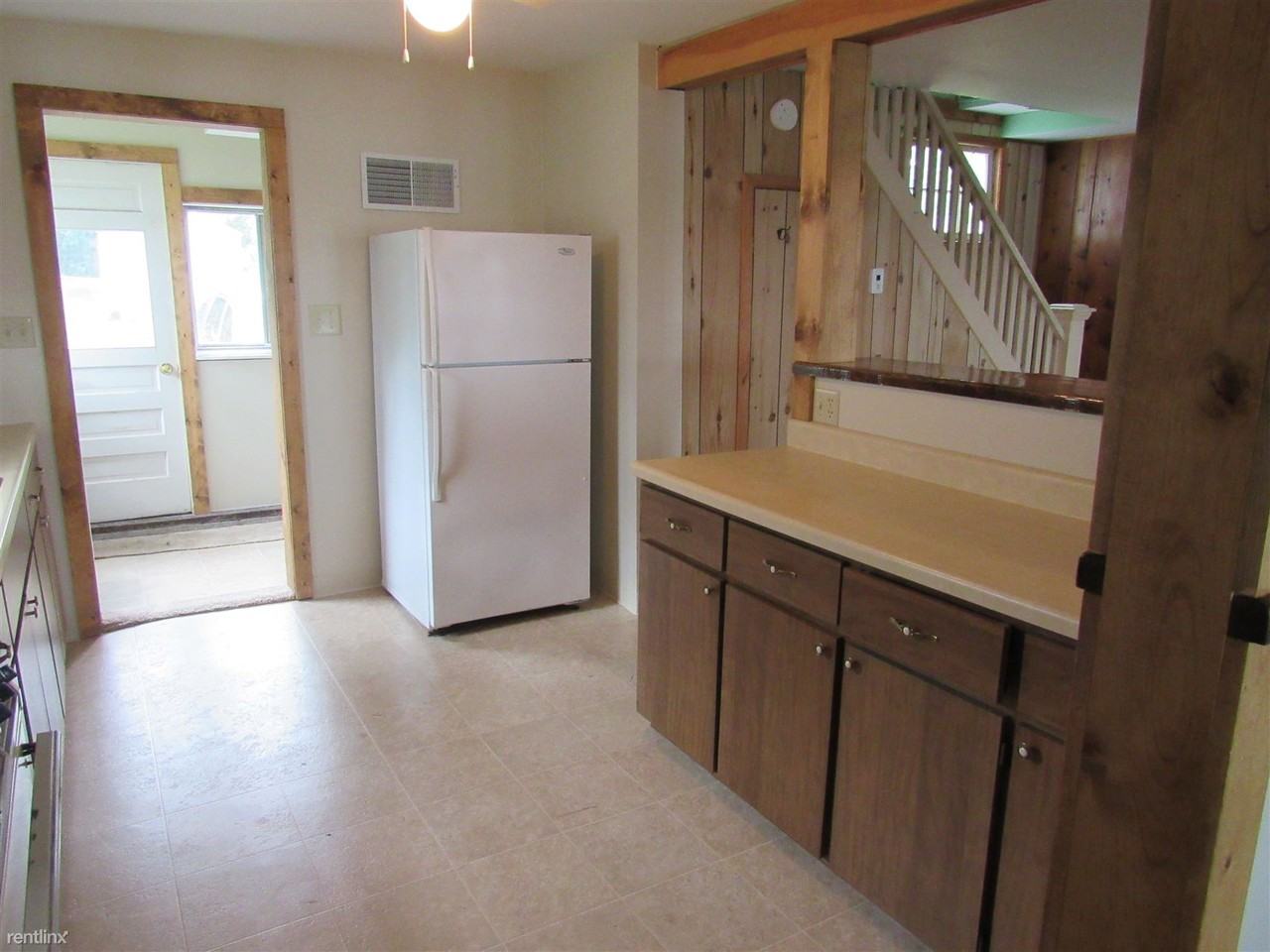 183 Highland Dr - Photo 3 of 18