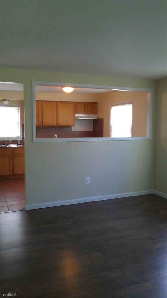 12885 Johanna Ct - Photo 3 of 6