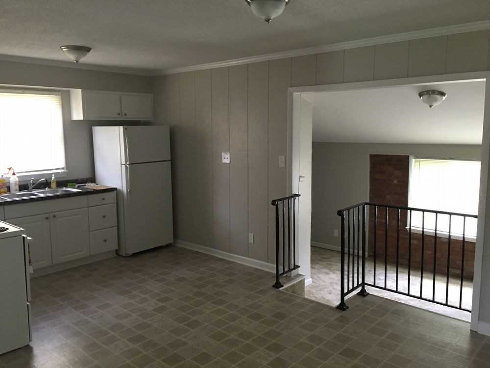 622 Memphis St - Photo 3 of 8