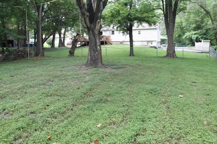 8608 Pence Ln - Photo 3 of 19