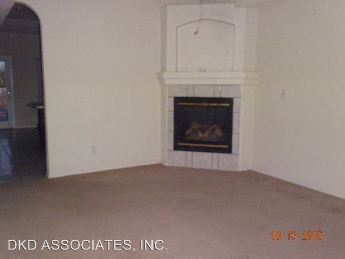 10996 Northampton St - Photo 2 of 20