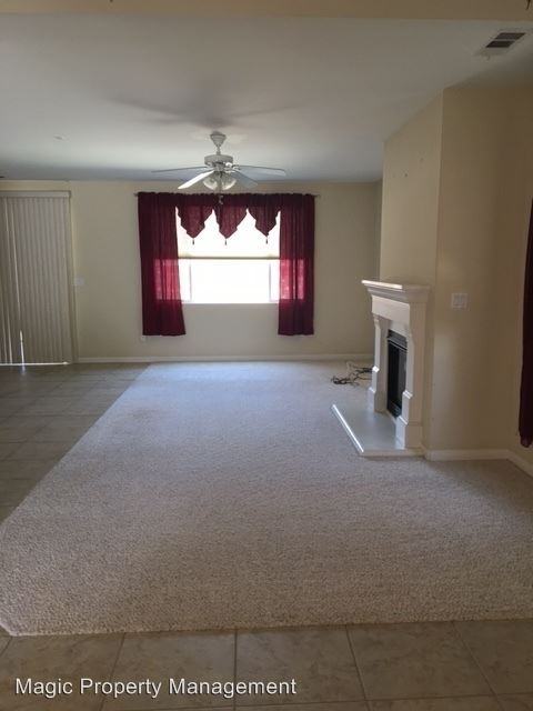 10902 Villa Hermosa Dr - Photo 2 of 8