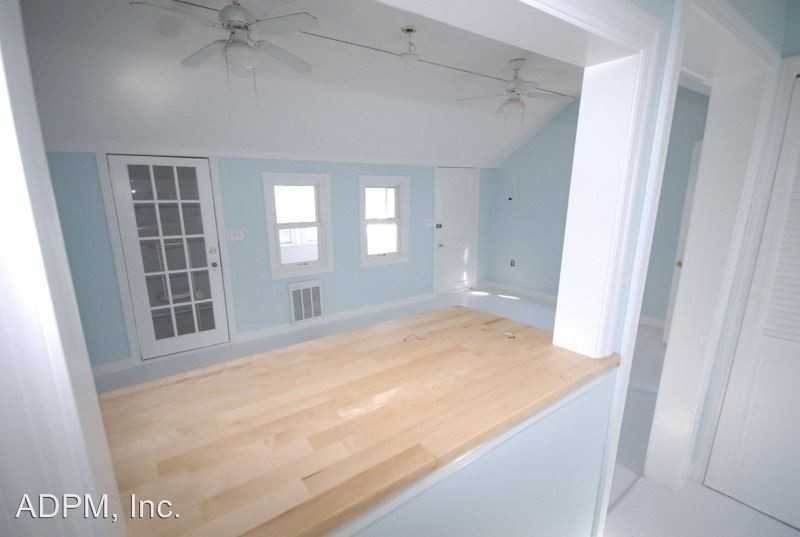 15 Old Town Way - Photo 3 of 12