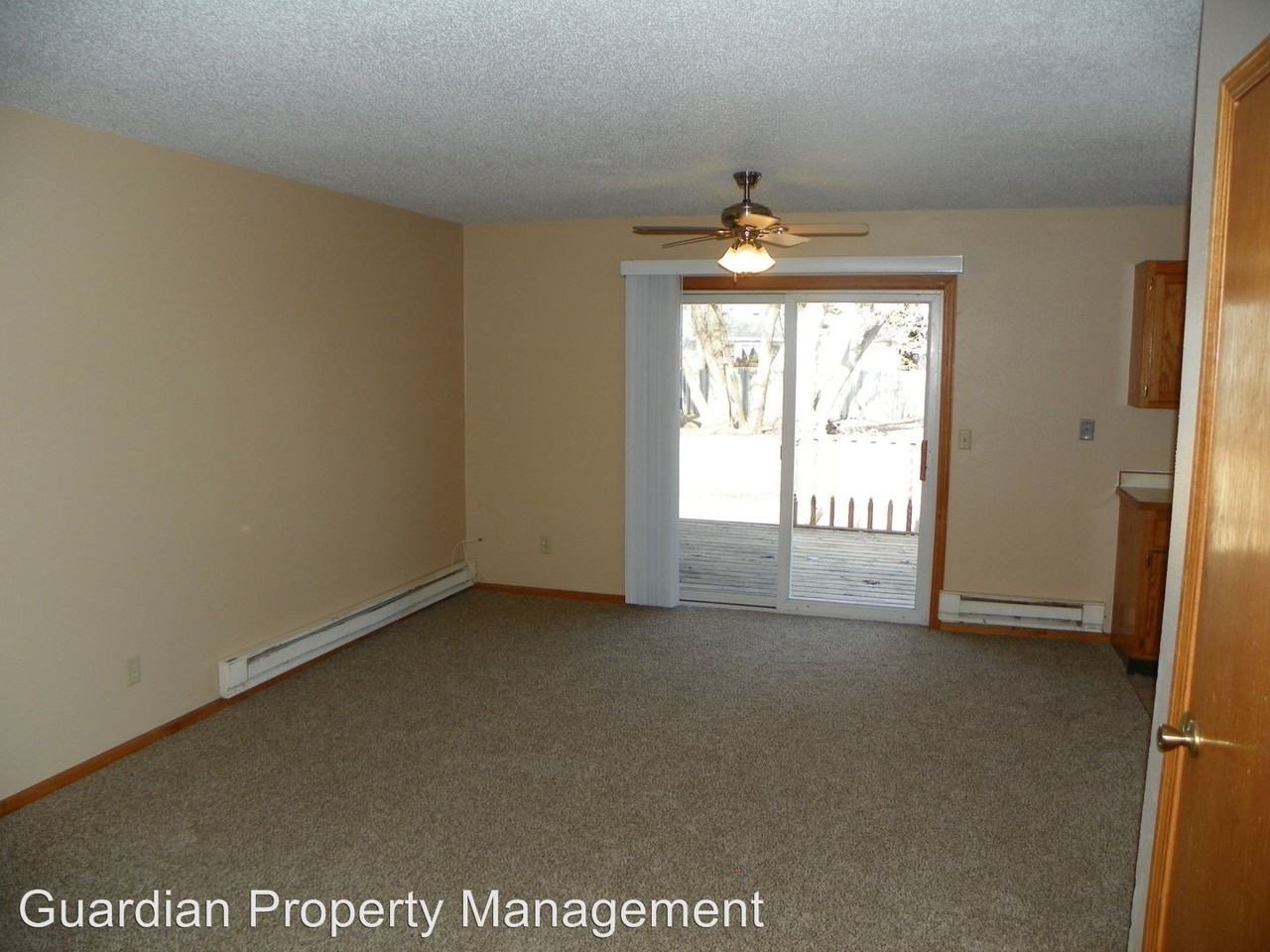 1103 10th Ave SW - Photo 2 of 12