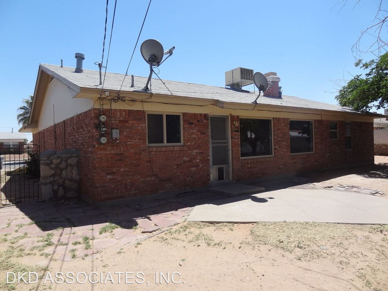 3425 Dundee St - Photo 2 of 20