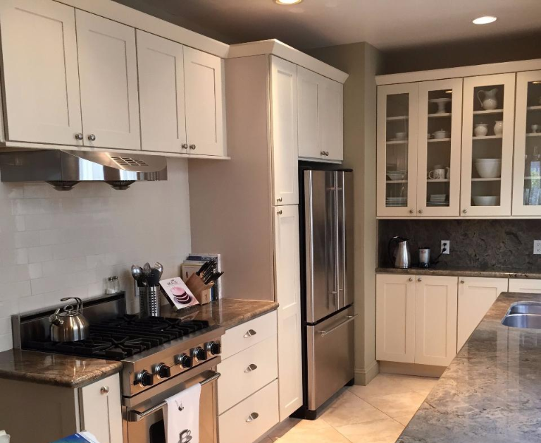 2258 Francisco St - Photo 2 of 15