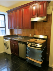 W 109th St