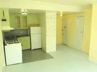 124 Smith St #1 - Photo 3 of 6