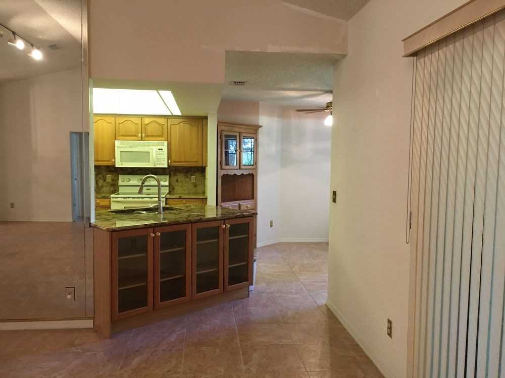 6195 Yellowstone Dr - Photo 2 of 21