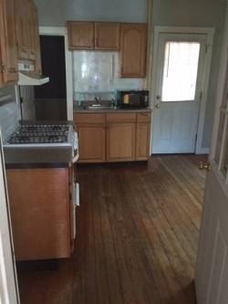 17 Sylvia St - Photo 3 of 4