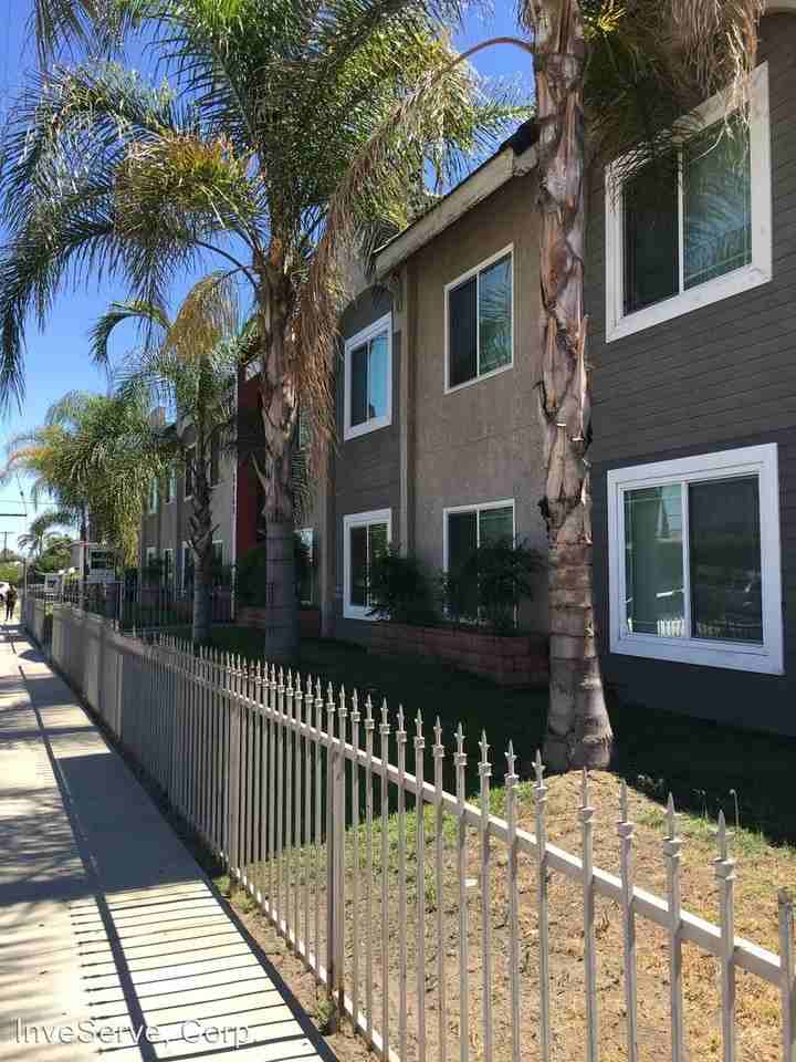 8465 Ventura Canyon Ave - Photo 3 of 10