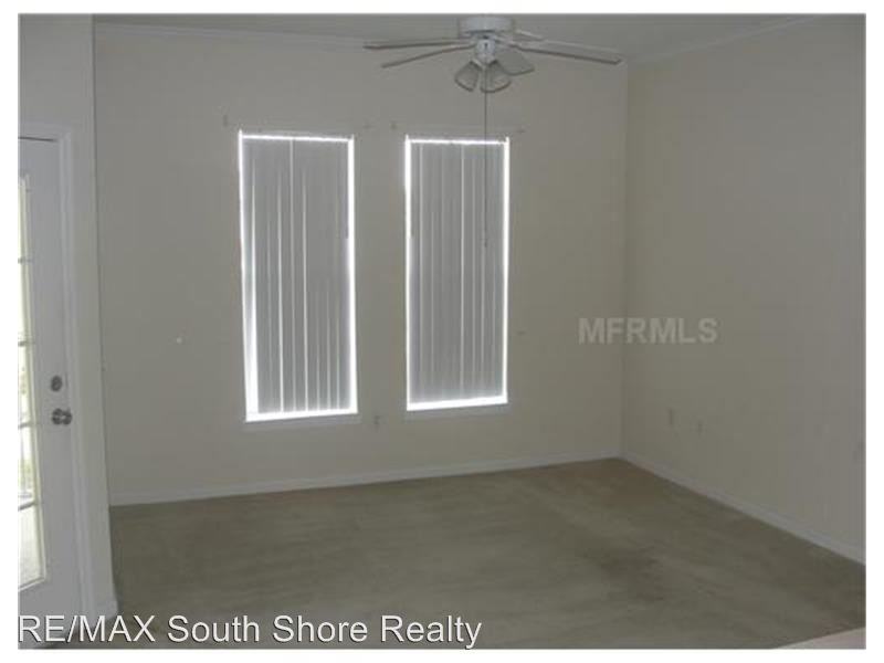 9304 Crescent Loop Cir - Photo 2 of 9