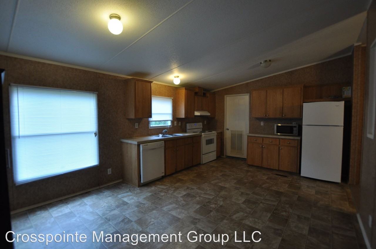 136 County Rd 2279 - Photo 3 of 17