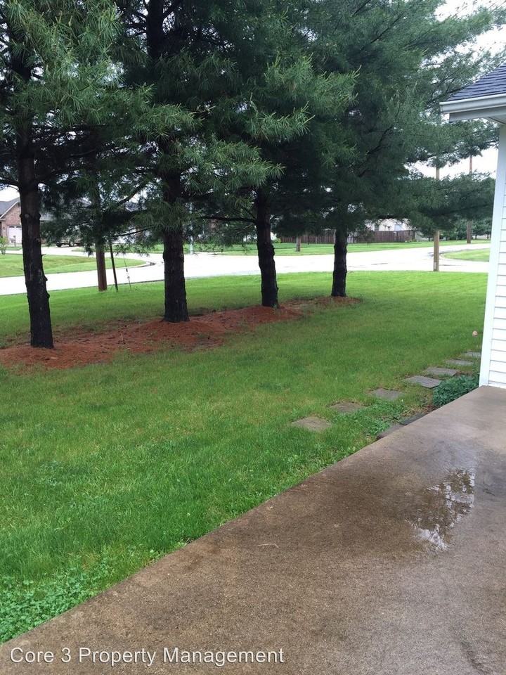 1301 Old Crows Way - Photo 3 of 13