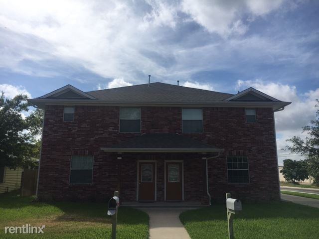 300 Ash St - Photo 2 of 37